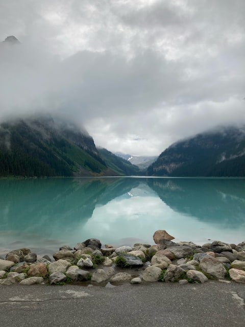 Turquoise beatify of Lake Louise that I enjoyed during my long hiatus from blogging