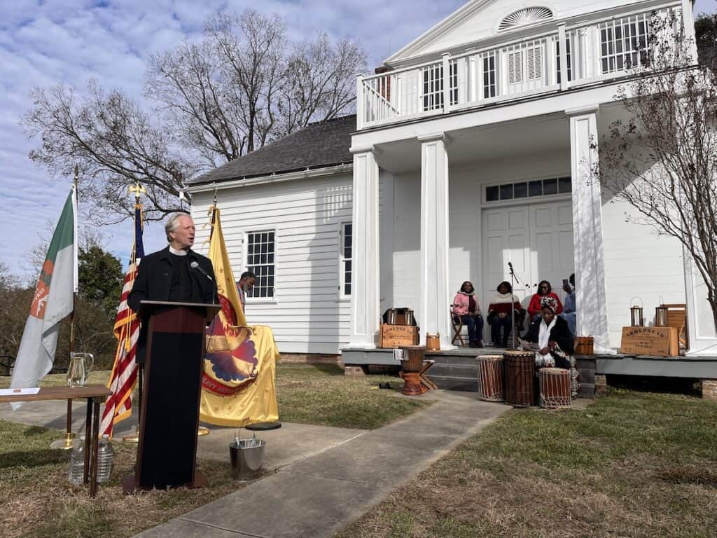 Rev. Andy Andrews giving the Invocation at the Vicksburg National Park Libation Ceremony.