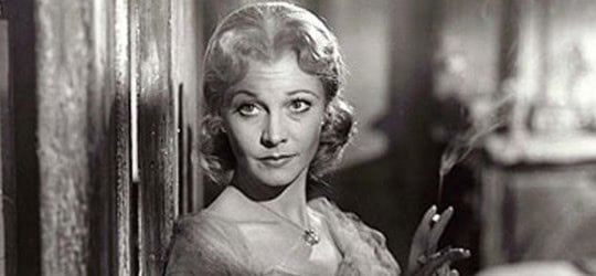 Photo of Vivien Leigh playing Blanche DuBois in Streetcare named Desire where she depended on the kindness of strangers